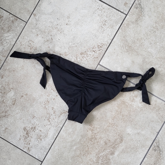 Volcom Bikini Bottoms - Picture 4 of 6